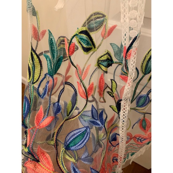 Somya Collection Women’s Beach Cover-Up - Picture 2 of 2